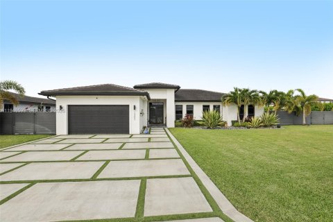 Casa en Miami, Florida 4 dormitorios, 241.82 m2 № 2002652