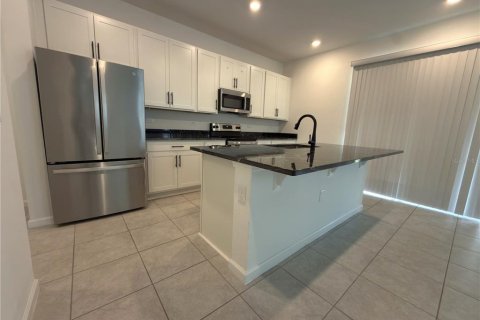 Villa ou maison à vendre à Davenport, Floride: 5 chambres, 288.55 m2 № 2401153 - photo 3