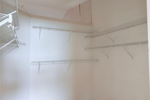 Купить виллу или дом в Гудзон, Флорида 7 комнат, 185.43м2, № 2322702 - фото 17