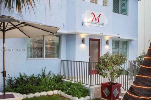 Commercial property in Miami Beach, Florida № 2067609 - photo 5
