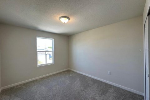 Casa en venta en Kissimmee, Florida, 5 dormitorios, 242.94 m2 № 1873364 - foto 28