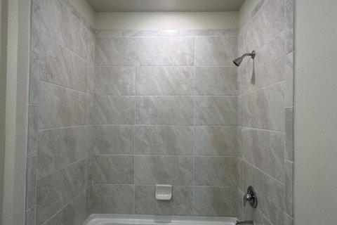 Casa en venta en Kissimmee, Florida, 5 dormitorios, 242.94 m2 № 1873364 - foto 19