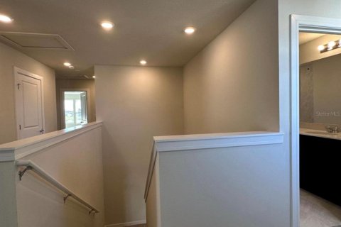 Casa en venta en Kissimmee, Florida, 5 dormitorios, 242.94 m2 № 1873364 - foto 23
