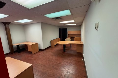 Propiedad comercial en alquiler en Fort Lauderdale, Florida № 1225633 - foto 1