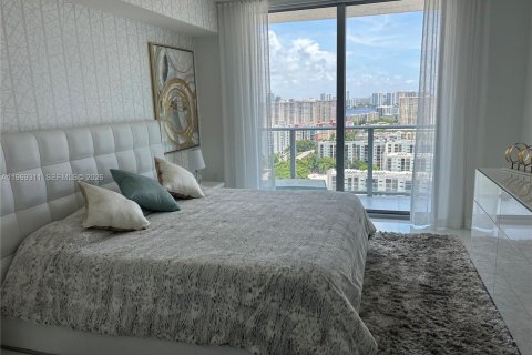 Condominio en venta en Sunny Isles Beach, Florida, 2 dormitorios, 143.16 m2 № 2030550 - foto 12