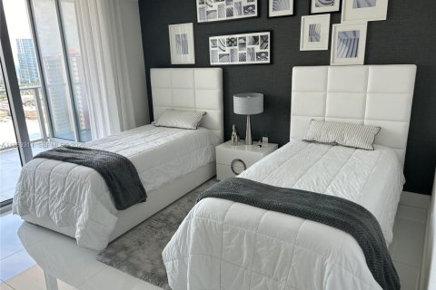 Condominio en venta en Sunny Isles Beach, Florida, 2 dormitorios, 143.16 m2 № 2030550 - foto 21