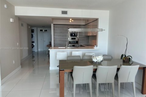 Condominio en venta en Sunny Isles Beach, Florida, 2 dormitorios, 143.16 m2 № 2030550 - foto 9