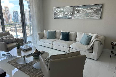 Condominio en venta en Sunny Isles Beach, Florida, 2 dormitorios, 143.16 m2 № 2030550 - foto 6