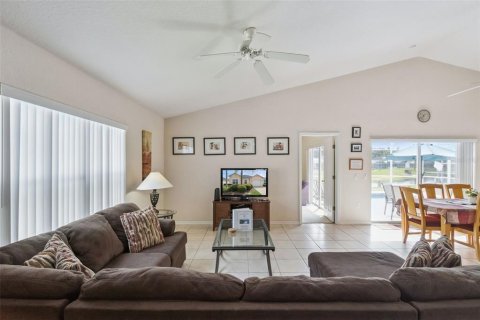 Villa ou maison à vendre à Davenport, Floride: 4 chambres, 160.81 m2 № 2238034 - photo 5