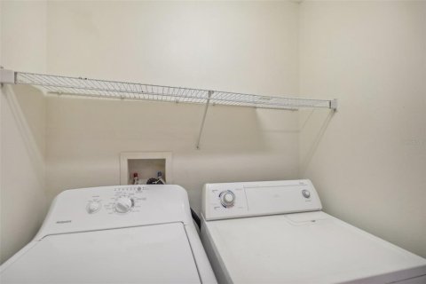 Adosado en alquiler en Tampa, Florida, 2 dormitorios, 115.2 m2 № 1909756 - foto 22