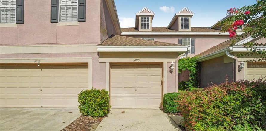 Townhouse in Tampa, Florida 2 bedrooms, 115.2 sq.m. № 1909756