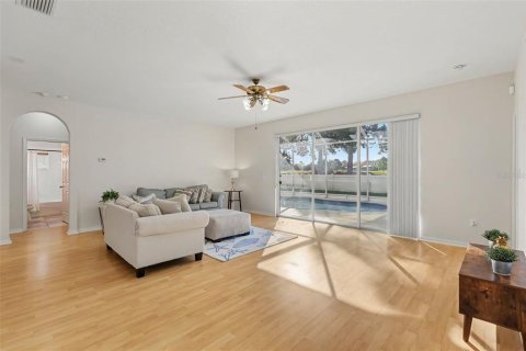 Casa en venta en Riverview, Florida, 3 dormitorios, 206.06 m2 № 2386089 - foto 8