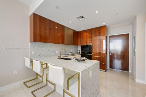 Купить кондоминиум в Майами, Флорида 2 спальни, 78.5м2, № 2048427 - фото 12