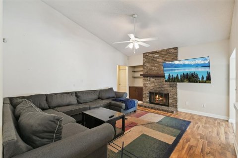 Casa en venta en Orlando, Florida, 4 dormitorios, 202.16 m2 № 2320946 - foto 7
