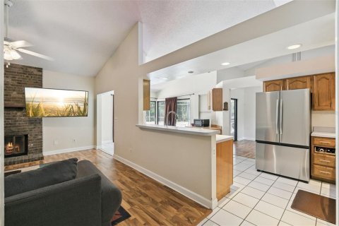 Casa en venta en Orlando, Florida, 4 dormitorios, 202.16 m2 № 2320946 - foto 15