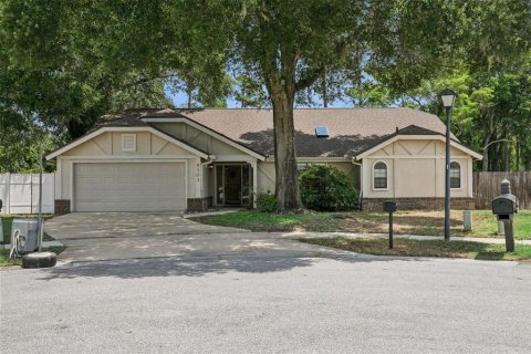 House in Orlando, Florida 4 bedrooms, 202.16 sq.m. № 2320946