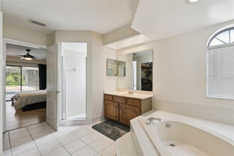 Casa en venta en Orlando, Florida, 4 dormitorios, 202.16 m2 № 2320946 - foto 24