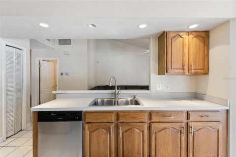 Casa en venta en Orlando, Florida, 4 dormitorios, 202.16 m2 № 2320946 - foto 18