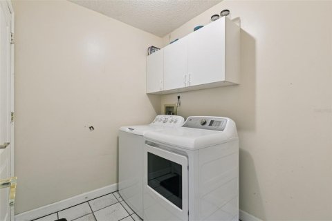 Casa en venta en Orlando, Florida, 4 dormitorios, 202.16 m2 № 2320946 - foto 28