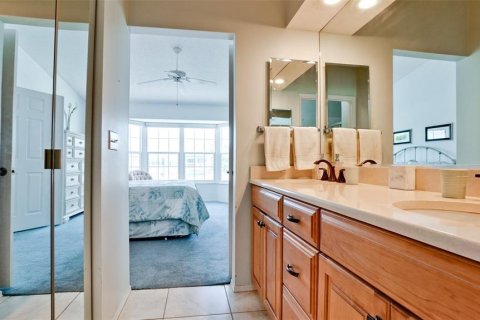 House in Bradenton, Florida 2 bedrooms, 143.72 sq.m. № 2216241 - photo 23