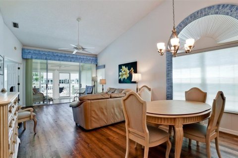 House in Bradenton, Florida 2 bedrooms, 143.72 sq.m. № 2216241 - photo 11