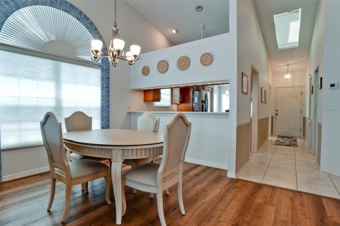House in Bradenton, Florida 2 bedrooms, 143.72 sq.m. № 2216241 - photo 10