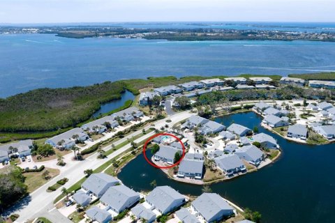House in Bradenton, Florida 2 bedrooms, 143.72 sq.m. № 2216241 - photo 29