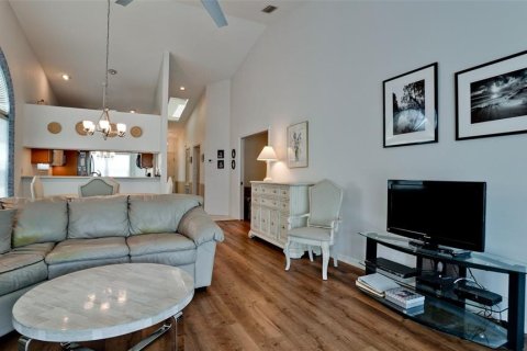 House in Bradenton, Florida 2 bedrooms, 143.72 sq.m. № 2216241 - photo 9