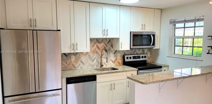 Квартира в Уилтон-Мэнорс, Флорида 1 спальня, 396.23м2 № 2057834