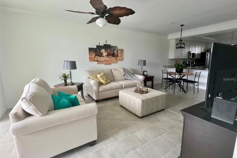 Copropriété à louer à Bradenton, Floride: 2 chambres, 104.14 m2 № 2101840 - photo 5