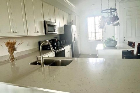 Copropriété à louer à Bradenton, Floride: 2 chambres, 104.14 m2 № 2101840 - photo 7