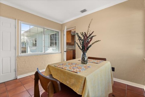House in Saint Petersburg, Florida 2 bedrooms, 97.55 sq.m. № 1446494 - photo 15
