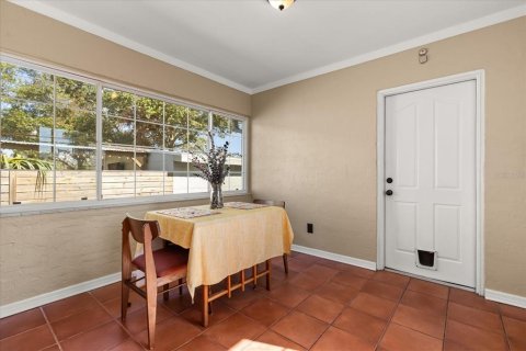 House in Saint Petersburg, Florida 2 bedrooms, 97.55 sq.m. № 1446494 - photo 14