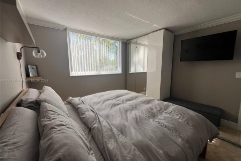 Condominio en venta en Boynton Beach, Florida, 2 dormitorios, 83.52 m2 № 1933792 - foto 11