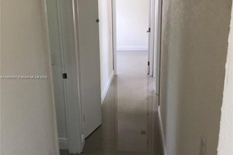 Villa ou maison à louer à West Park, Floride: 3 chambres, 105.54 m2 № 1946800 - photo 6