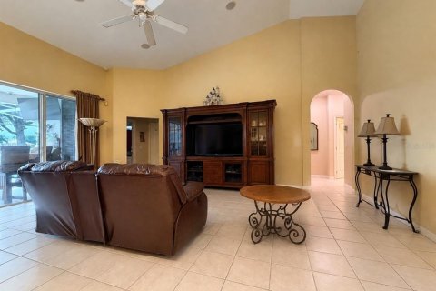 Casa en venta en Orlando, Florida, 5 dormitorios, 236.53 m2 № 2318783 - foto 5
