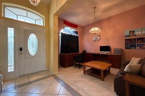 Casa en venta en Orlando, Florida, 5 dormitorios, 236.53 m2 № 2318783 - foto 3