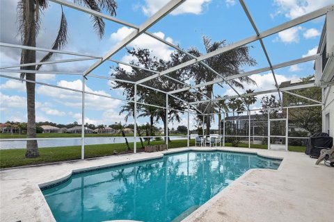 Casa en venta en Orlando, Florida, 5 dormitorios, 236.53 m2 № 2318783 - foto 24