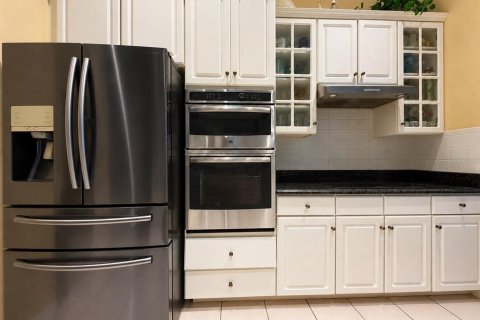 Casa en venta en Orlando, Florida, 5 dormitorios, 236.53 m2 № 2318783 - foto 8
