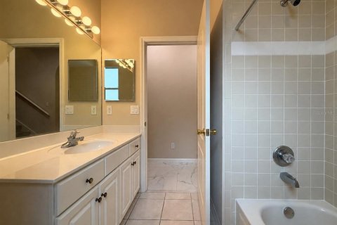 Casa en venta en Orlando, Florida, 5 dormitorios, 236.53 m2 № 2318783 - foto 16