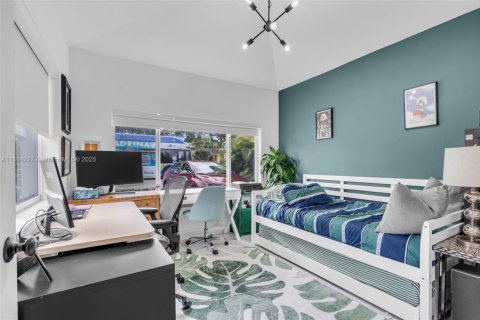 House in Miami Beach, Florida 3 bedrooms, 180.32 sq.m. № 1930420 - photo 28