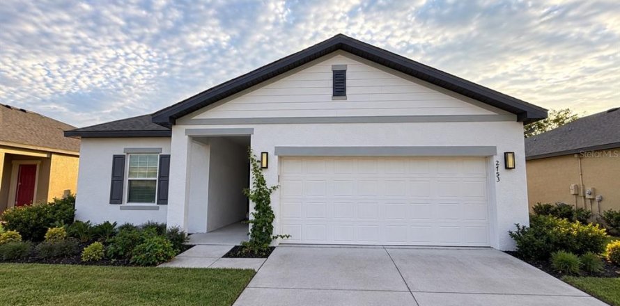 Villa ou maison à Kissimmee, Floride 4 chambres, 167.41 m2 № 2416725