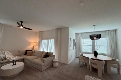 Villa ou maison à louer à Kissimmee, Floride: 4 chambres, 167.41 m2 № 2416725 - photo 6