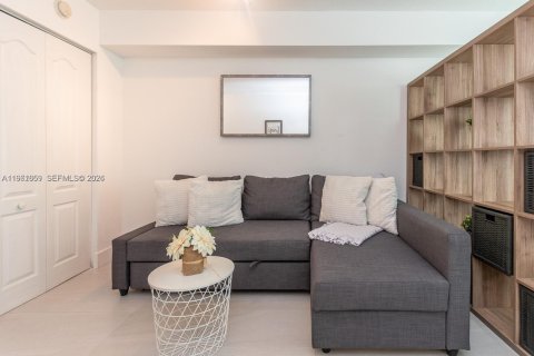 Condominio en alquiler en Miami, Florida, 39.48 m2 № 2024496 - foto 21