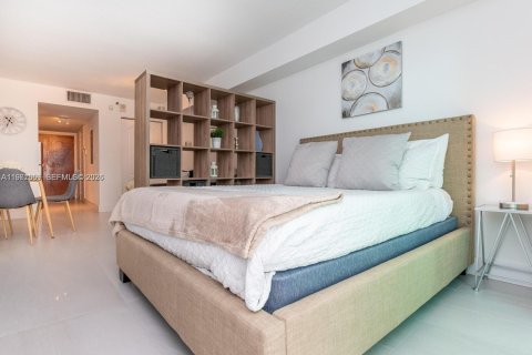 Condominio en alquiler en Miami, Florida, 39.48 m2 № 2024496 - foto 13