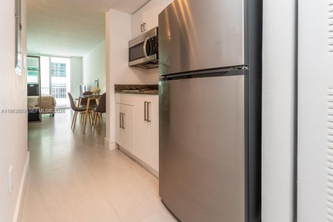 Condominio en alquiler en Miami, Florida, 39.48 m2 № 2024496 - foto 25