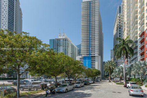 Condominio en alquiler en Miami, Florida, 39.48 m2 № 2024496 - foto 2