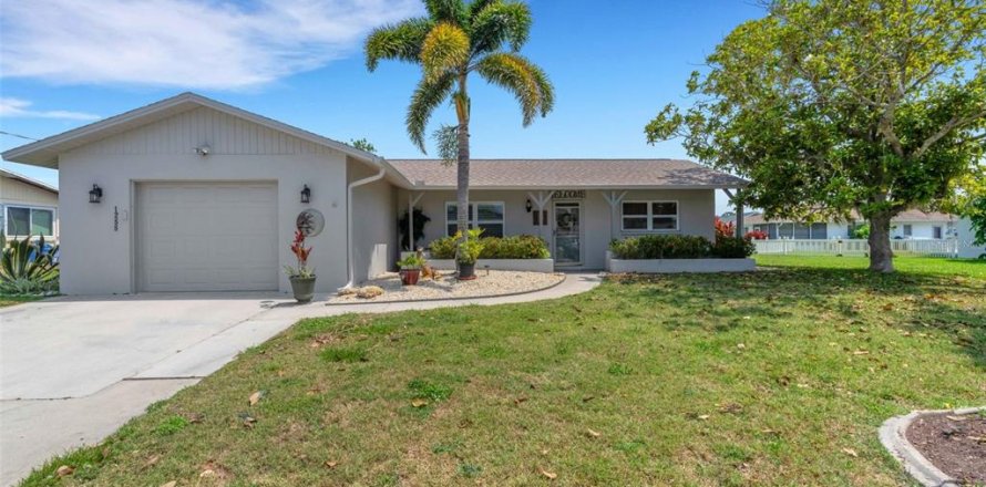 Villa ou maison à Englewood, Floride 2 chambres, 117.8 m2 № 1899208