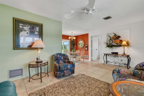 Villa ou maison à vendre à Englewood, Floride: 2 chambres, 117.8 m2 № 1899208 - photo 6