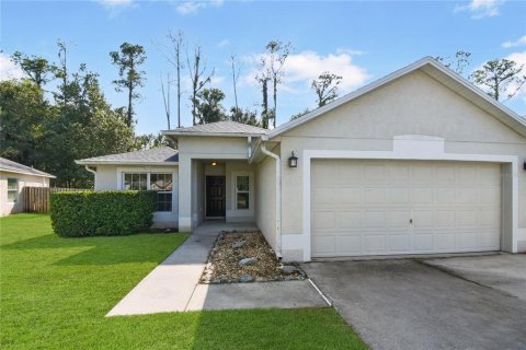 House in Saint Augustine, Florida 3 bedrooms, 121.89 sq.m. № 2364806